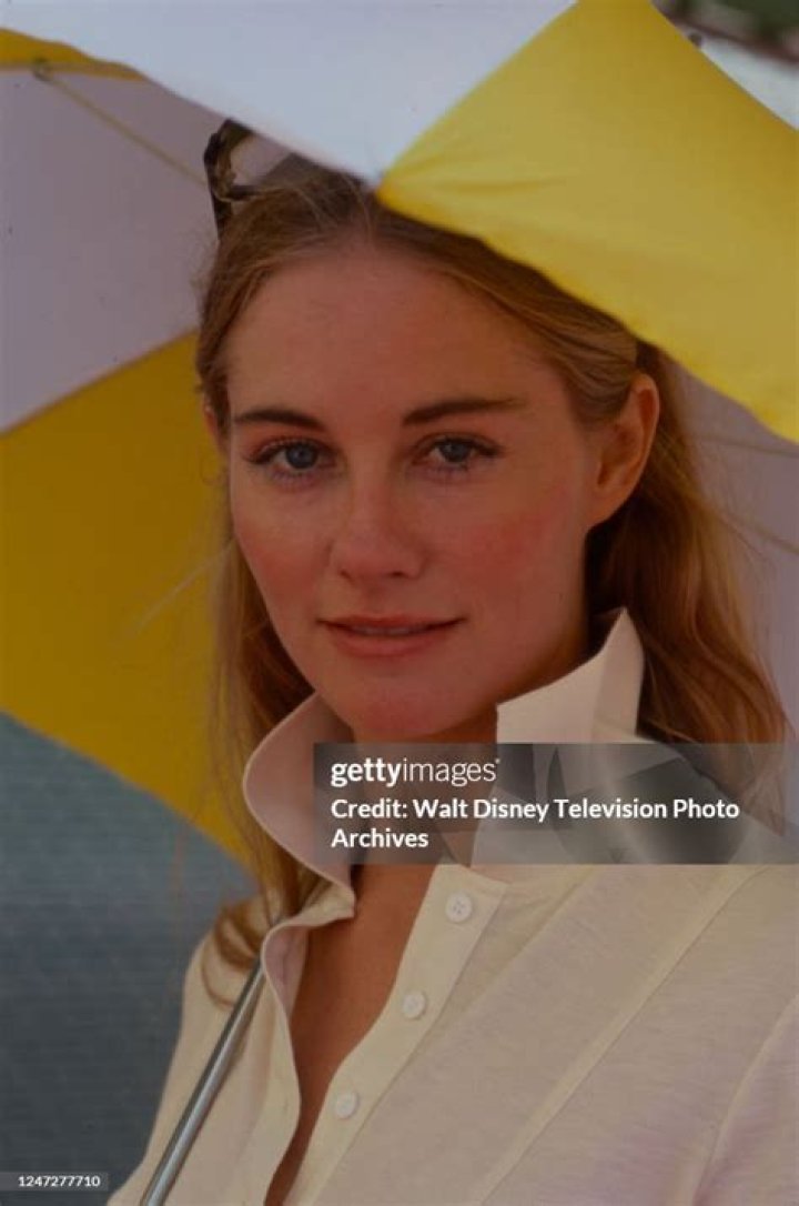 Cybill Shepherd: A Glimpse Into Her Young Stardom
