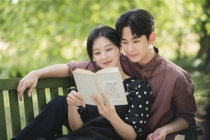 Exploring The Intricacies Of Shin Hyun-soo Relationships