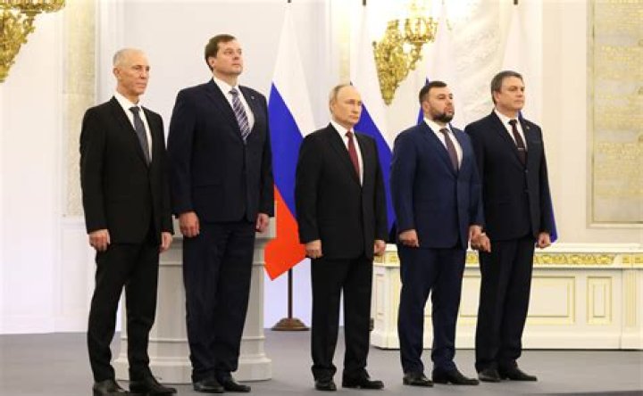 Unveiling The Height Of The Russian Leader: How Tall Is Vladimir Putin?